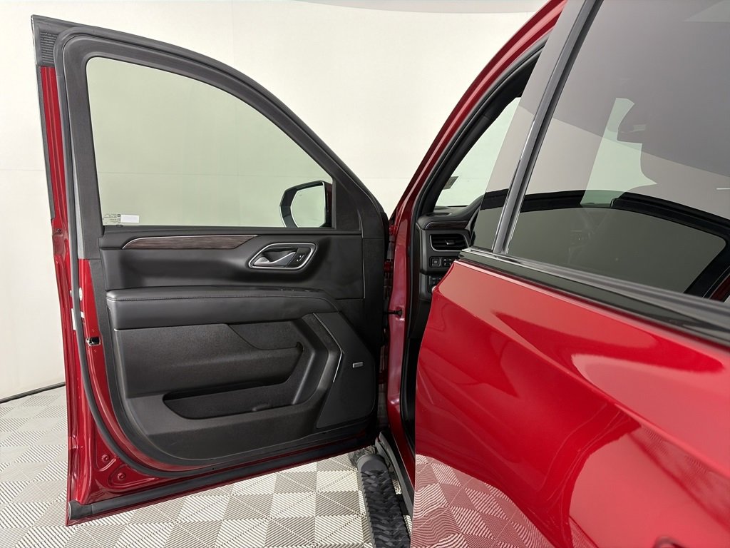 Used 2023 Chevrolet Tahoe Z71 w/ Off-Road Capability Package image 10