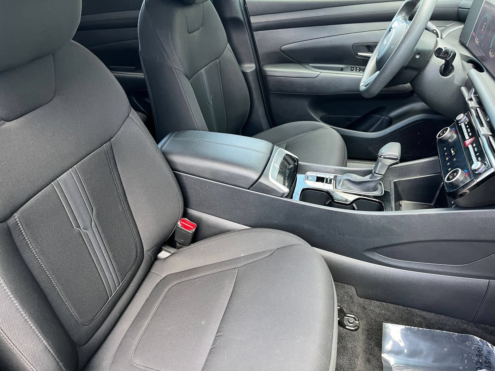 Used 2025 Hyundai Tucson SEL AWD/4WD image 36