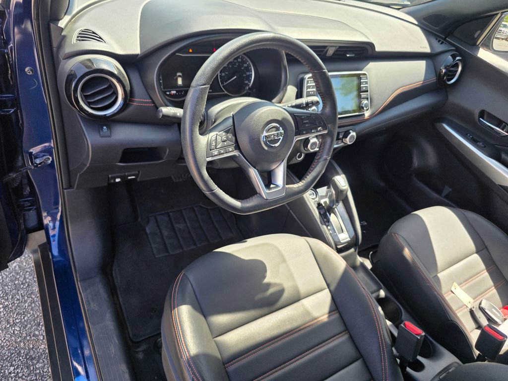 Used 2019 Nissan Kicks SR w/ SR Premium Package FWD image 36