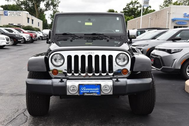 Used 2013 Jeep Wrangler Sahara w/ Dual Top Group AWD/4WD image 4