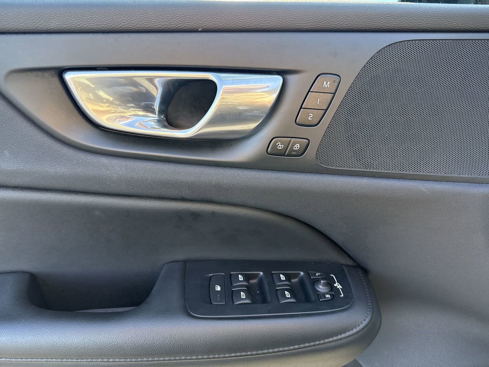 Used 2024 Volvo S60 B5 Core image 14