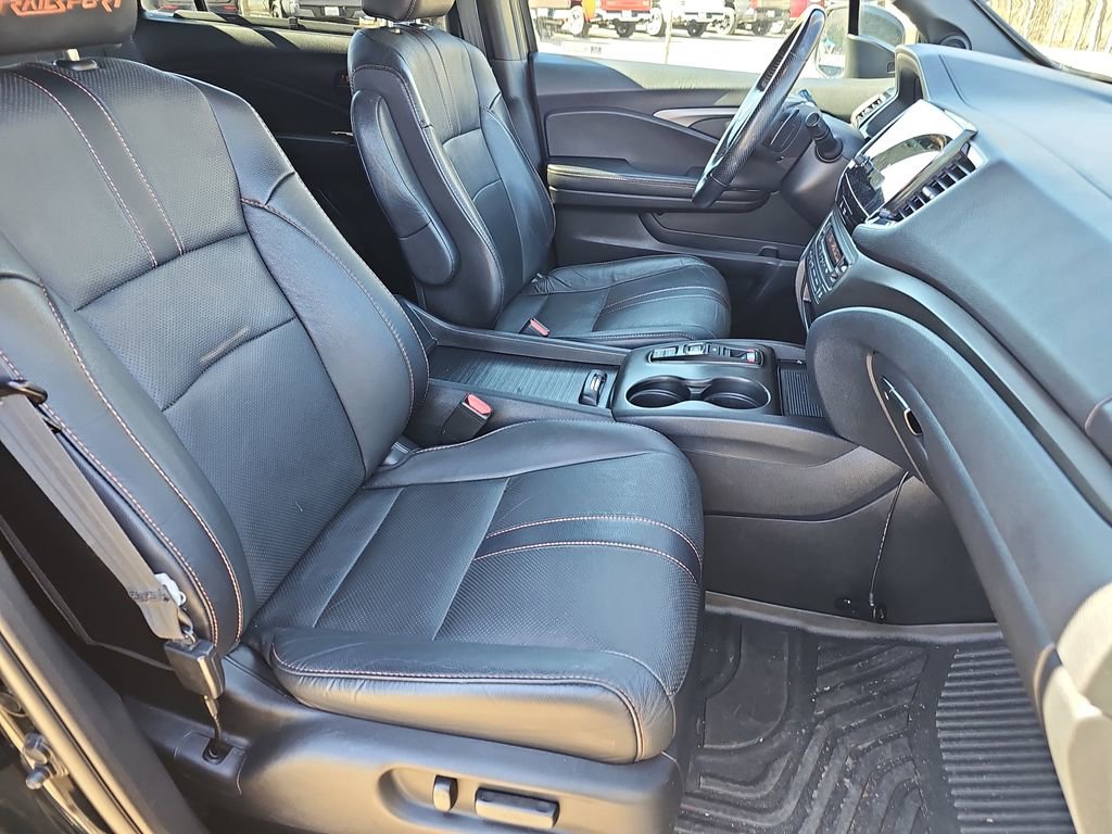 Used 2022 Honda Pilot TrailSport image 11