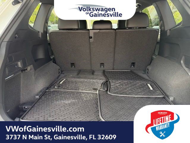 Certified 2024 Volkswagen Tiguan SE R-Line AWD/4WD image 7