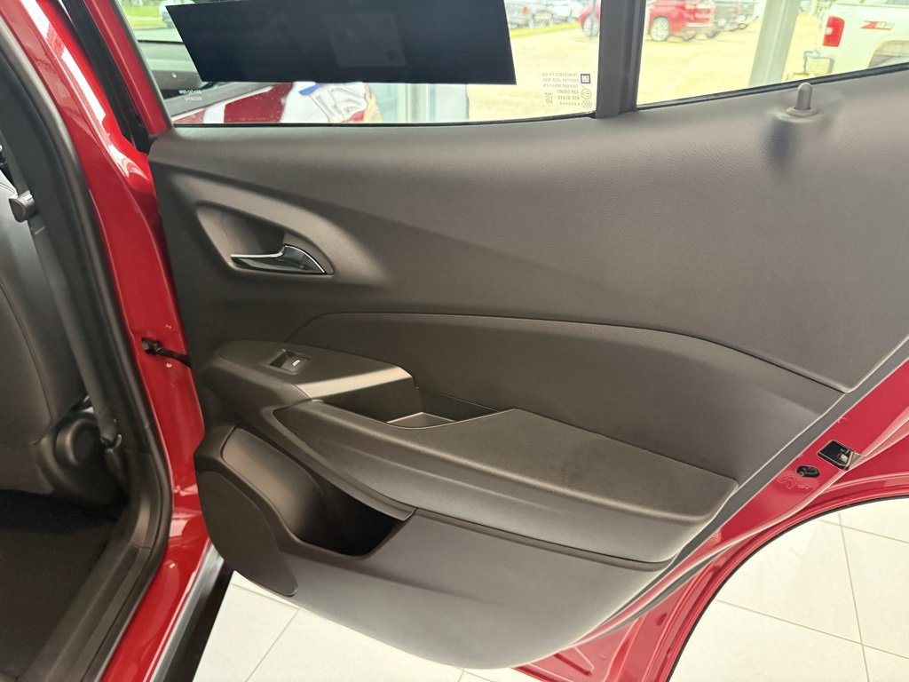 New 2026 Chevrolet Trax LT image 27