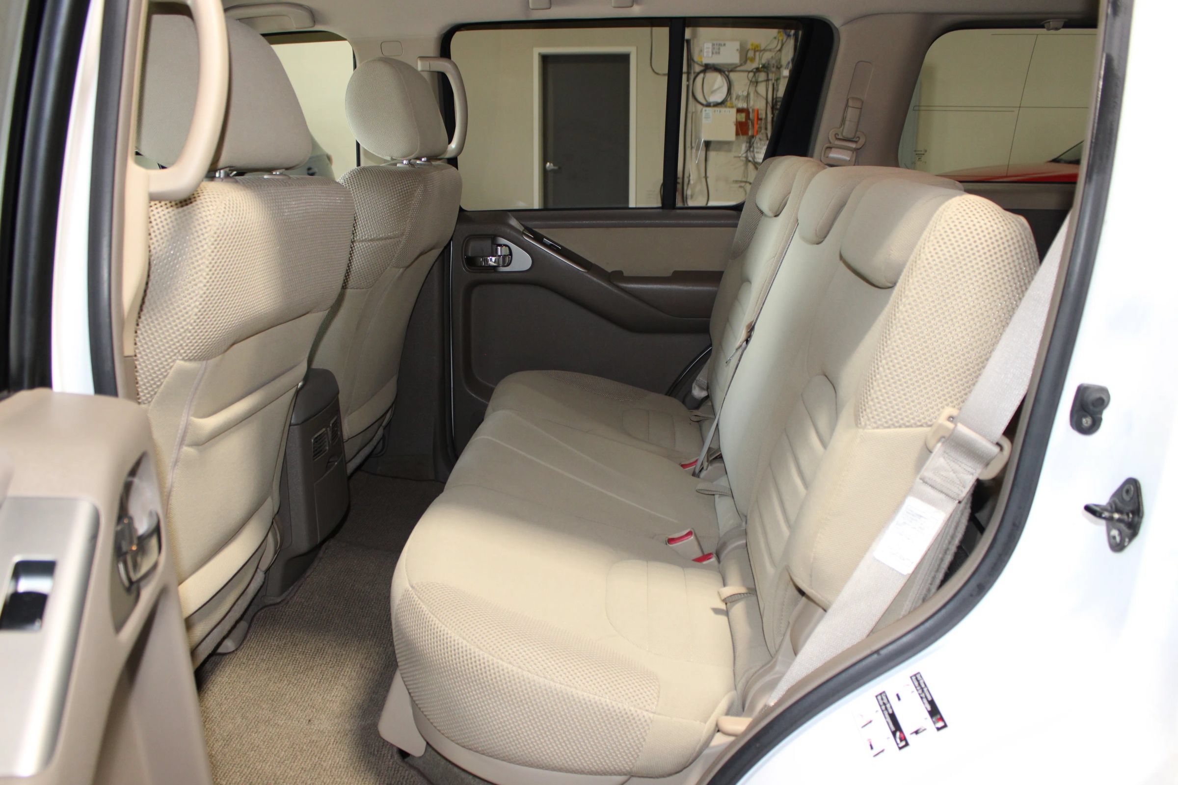 Used 2008 Nissan Pathfinder S RWD image 22