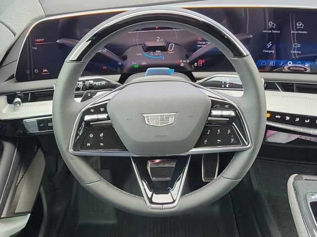 New 2027 Cadillac Optiq Luxury w/ LPO, Floor Liner Package AWD/4WD image 10