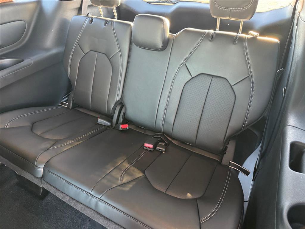 New 2026 Chrysler Pacifica Select w/ S Appearance Package AWD/4WD image 10