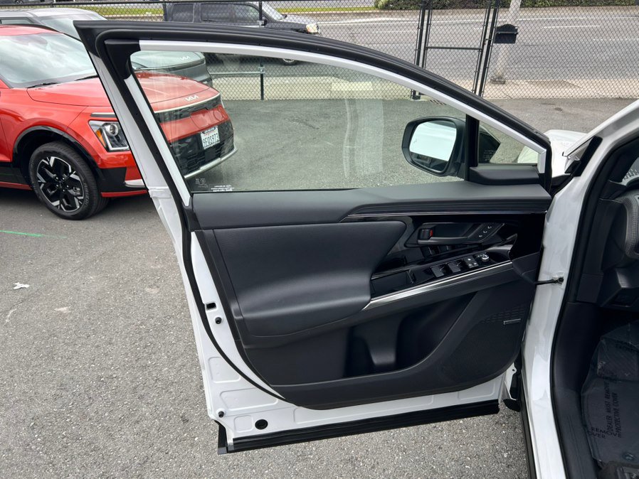 Used 2023 Subaru Solterra AWD image 10