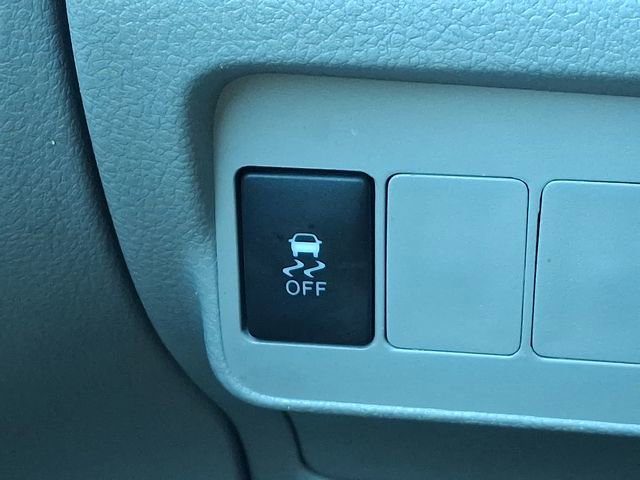 Used 2013 Toyota Corolla LE FWD image 24