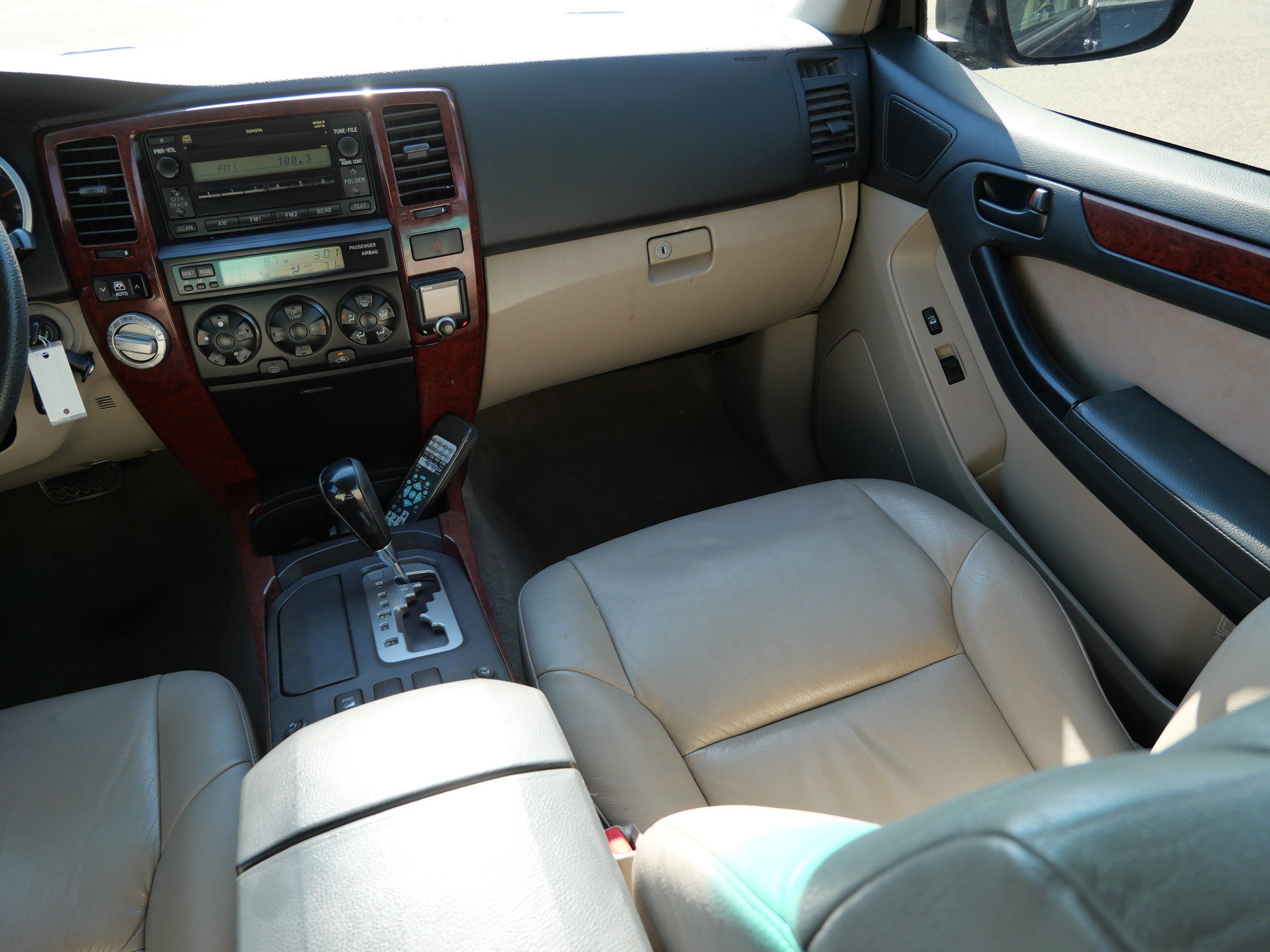 Used 2007 Toyota 4Runner SR5 AWD/4WD image 11