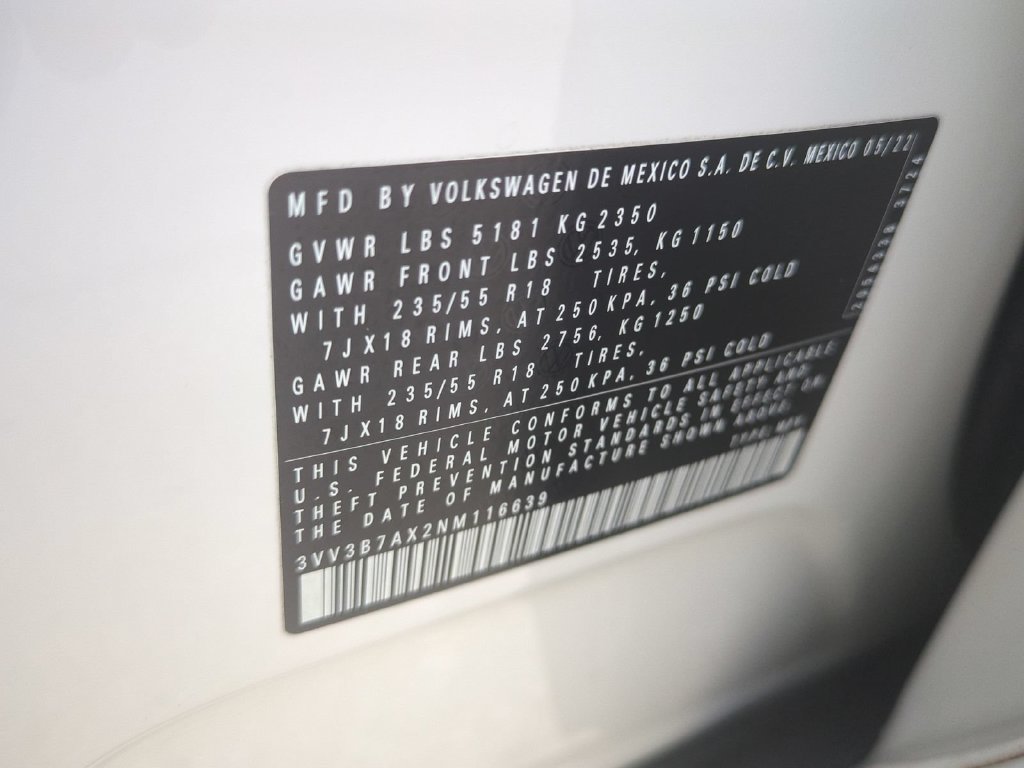 Used 2022 Volkswagen Tiguan SE w/ Panoramic Sunroof Package FWD image 42