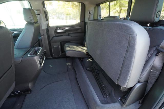 Used 2025 GMC Sierra 1500 SLT w/ SLT Premium Plus Package image 31