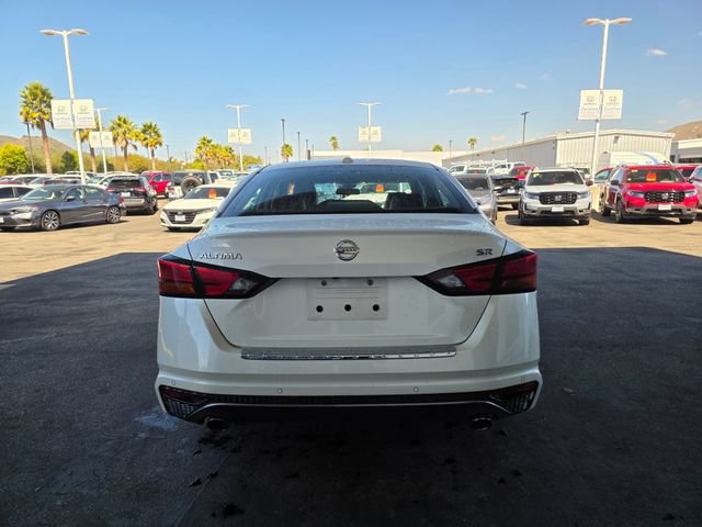 Used 2020 Nissan Altima 2.5 SR w/ Premium Package FWD image 8