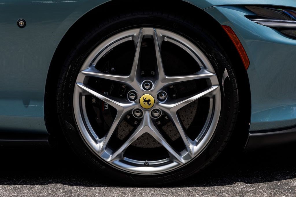 Used 2026 Ferrari Roma Spider RWD image 38