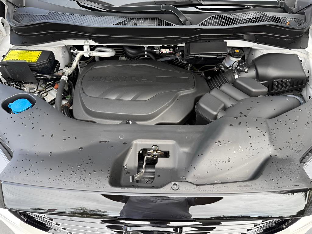Certified 2024 Honda Passport Black Edition image 40