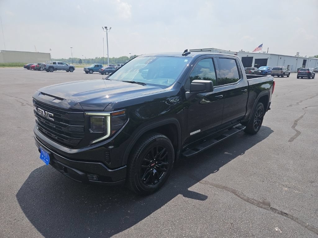 Used 2024 GMC Sierra 1500 Elevation w/ LPO, Elevation Black Package AWD/4WD image 3