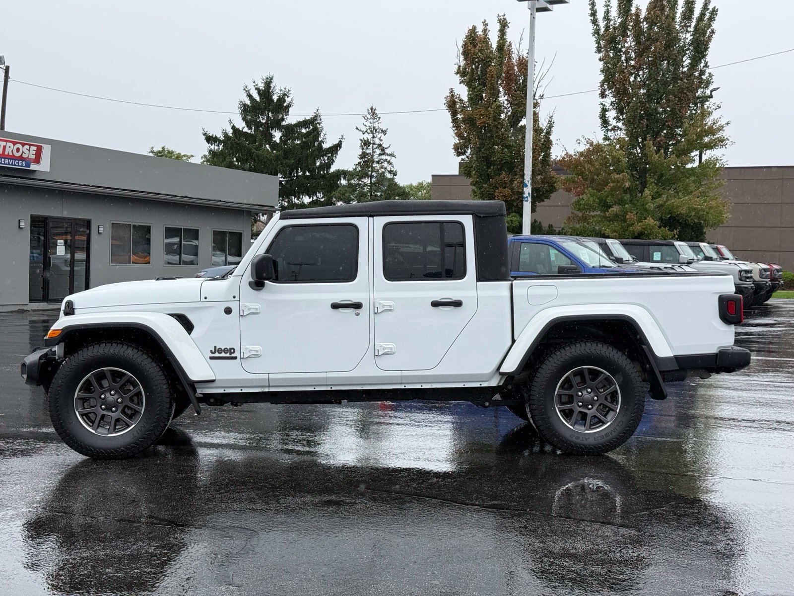 Used 2021 Jeep Gladiator Sport w/ Quick Order Package 24Q 80Th AWD/4WD image 7