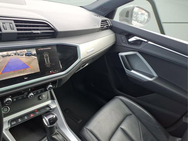 Used 2023 Audi Q3 2.0T Premium image 21