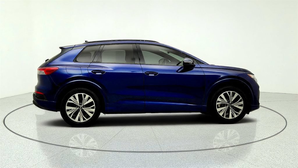 Used 2025 Audi Q4 e-tron Premium Plus RWD image 4