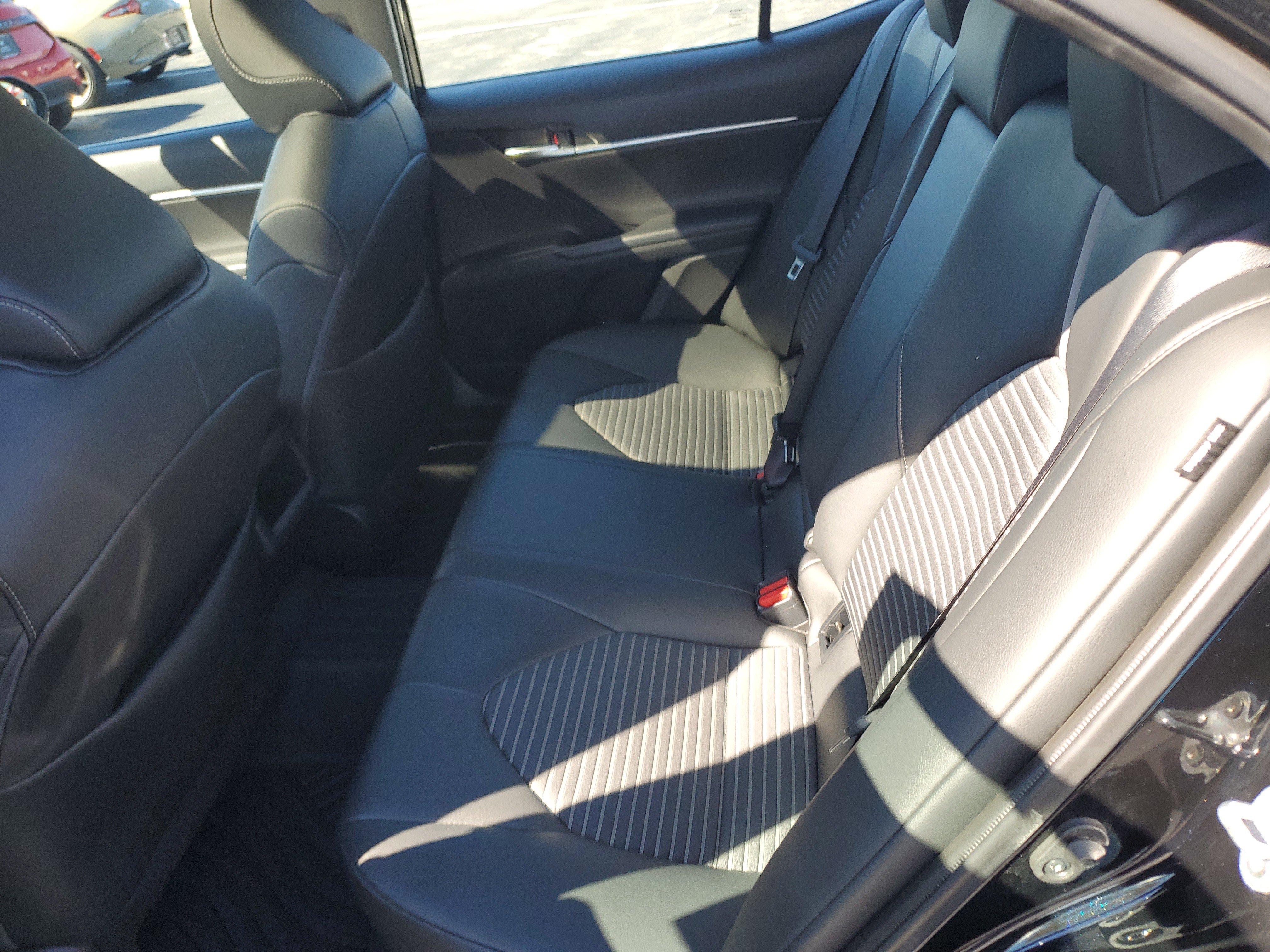 Used 2024 Toyota Camry SE w/ Cold Weather Package FWD image 12