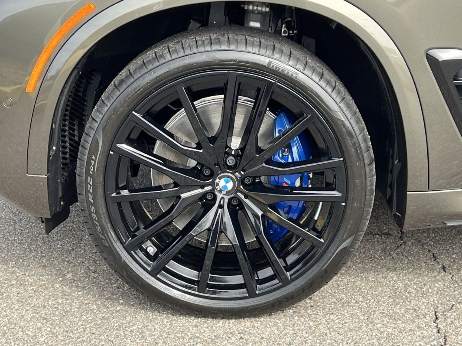 New 2026 BMW X5 M60i image 9