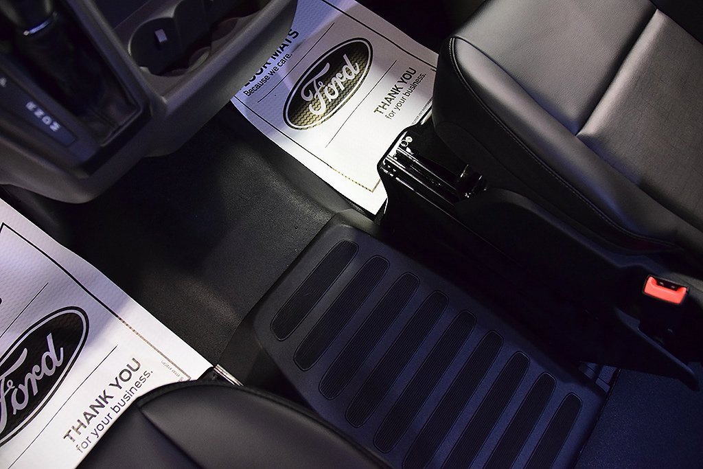 New 2026 Ford Transit 250 148 Medium Roof w/ Load Area Protection Package image 19