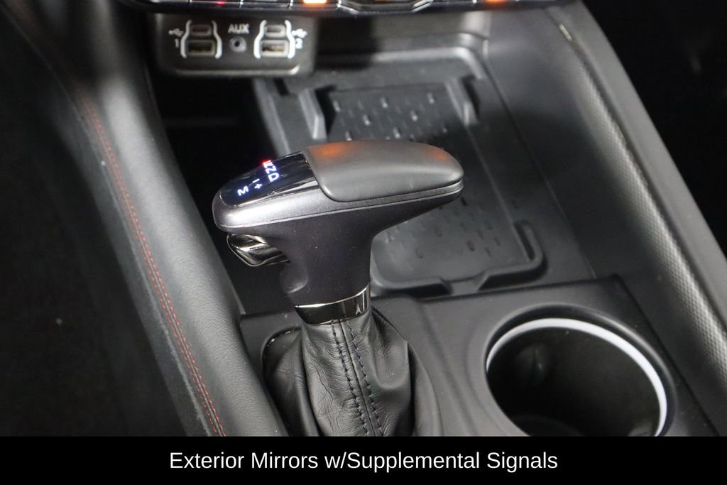 Used 2025 Dodge Durango GT image 28