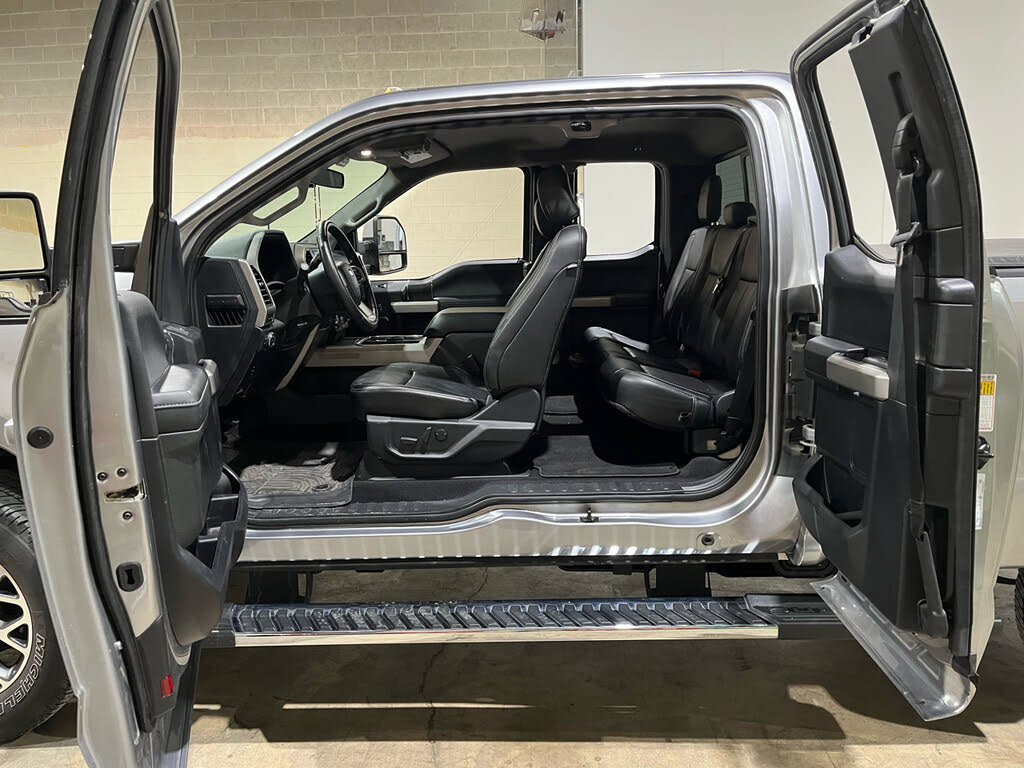 Used 2020 Ford F250 Lariat w/ Lariat Value Package AWD/4WD image 28