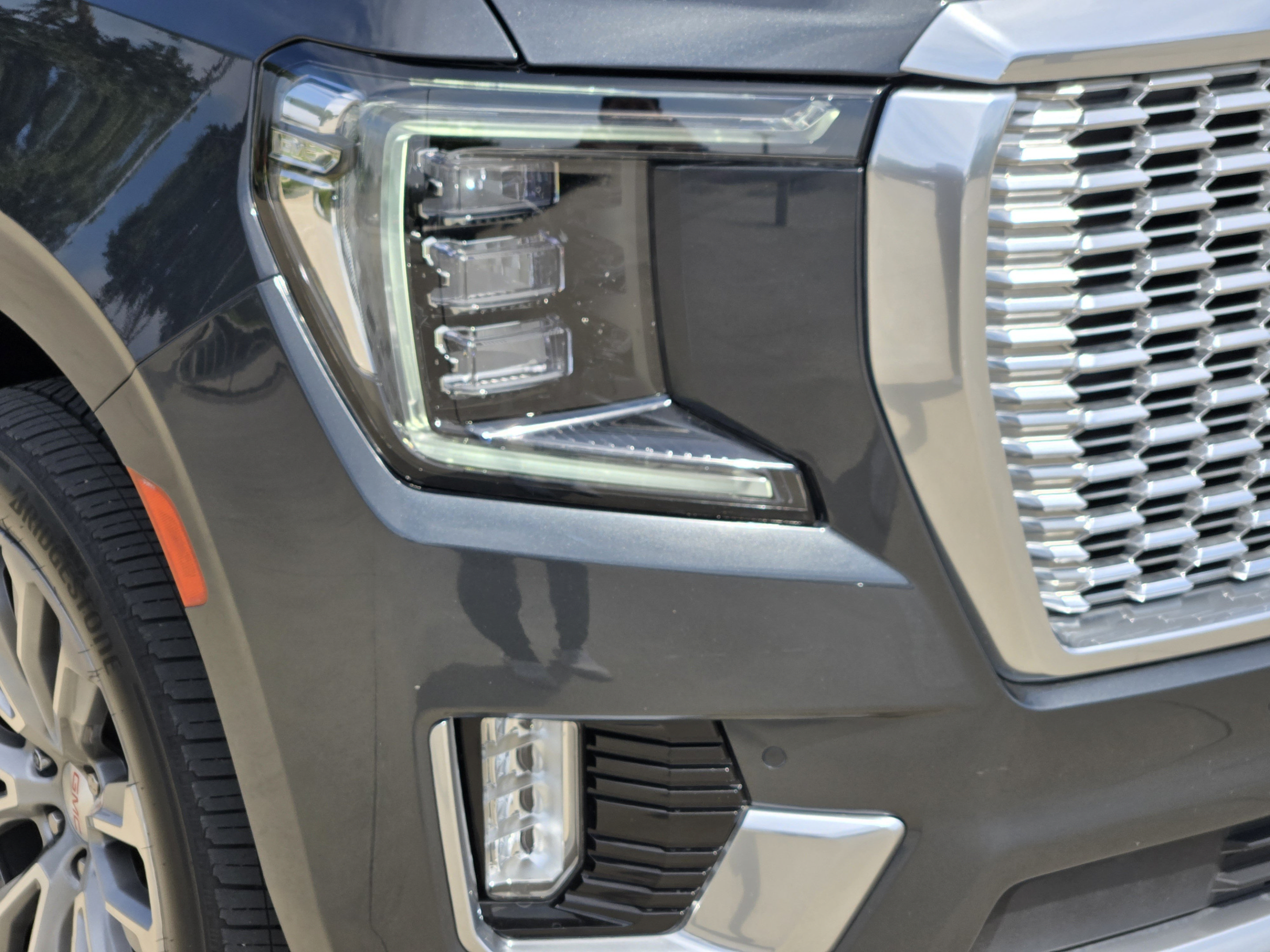 Used 2021 GMC Yukon Denali w/ Denali Ultimate Package AWD/4WD image 36