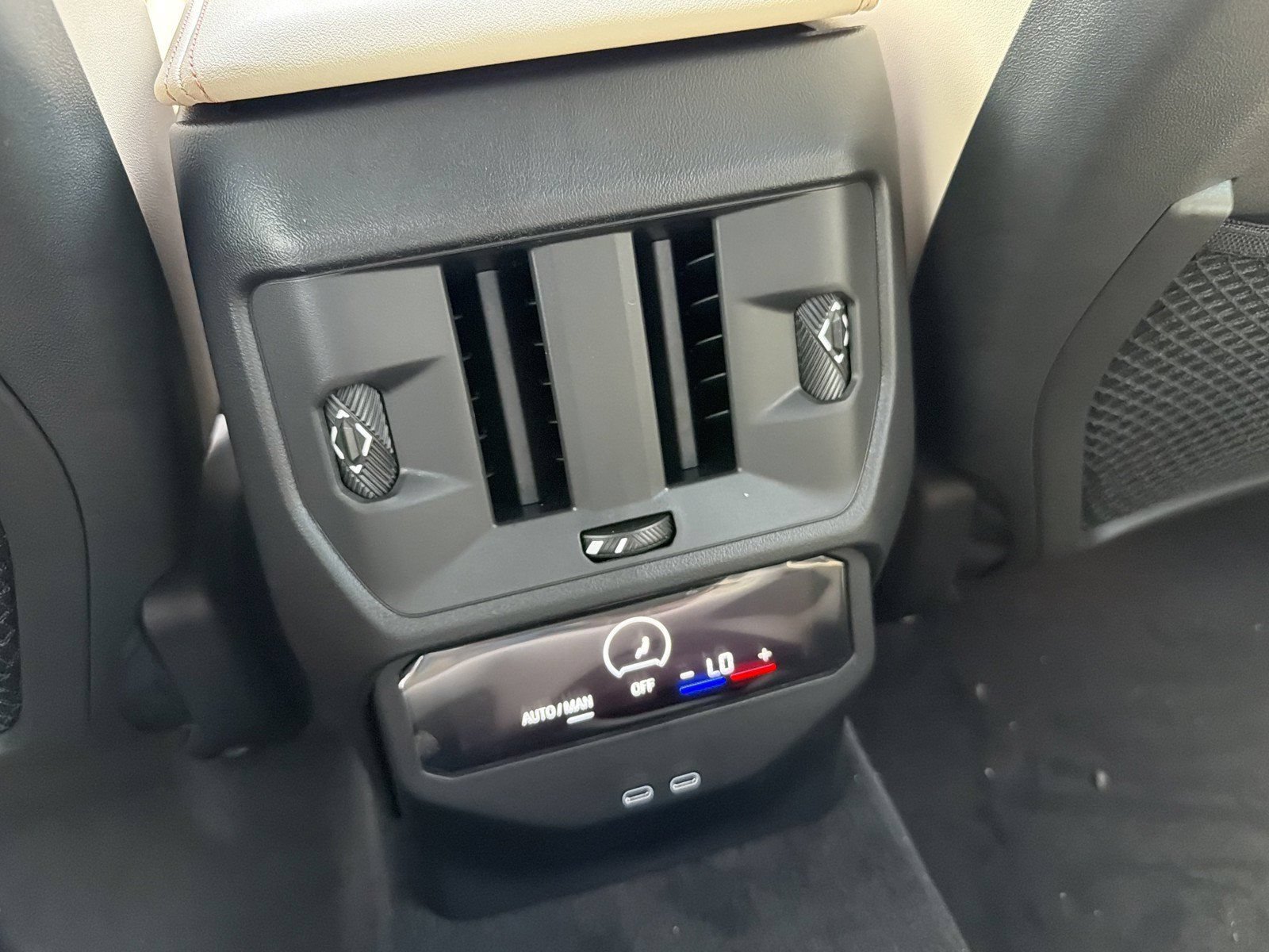 New 2026 BMW X3 xDrive30i w/ Premium Package AWD/4WD image 18