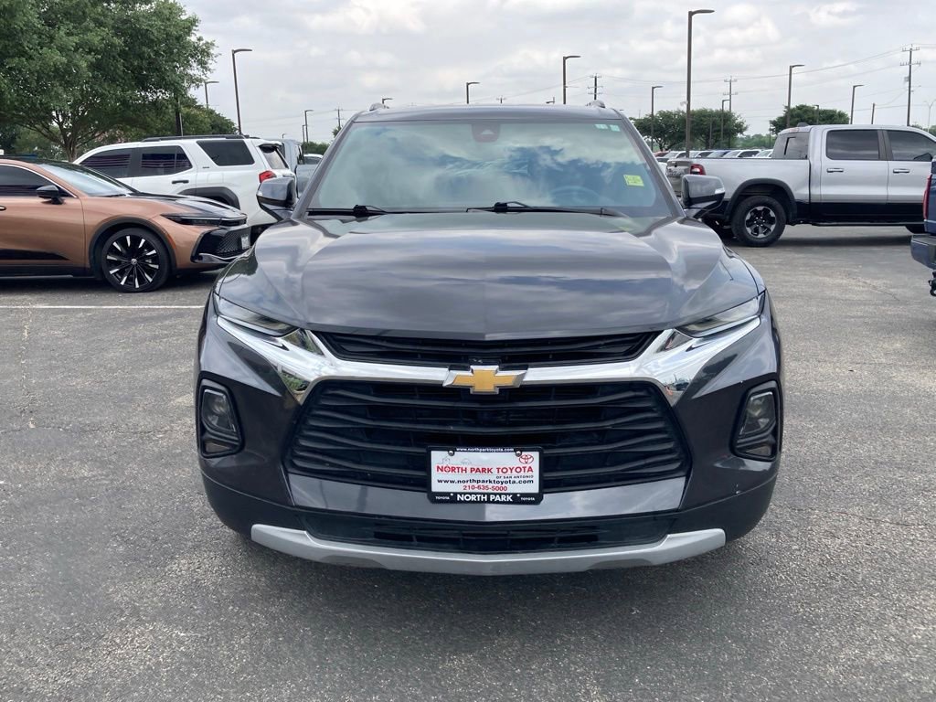 Used 2022 Chevrolet Blazer LT FWD image 2