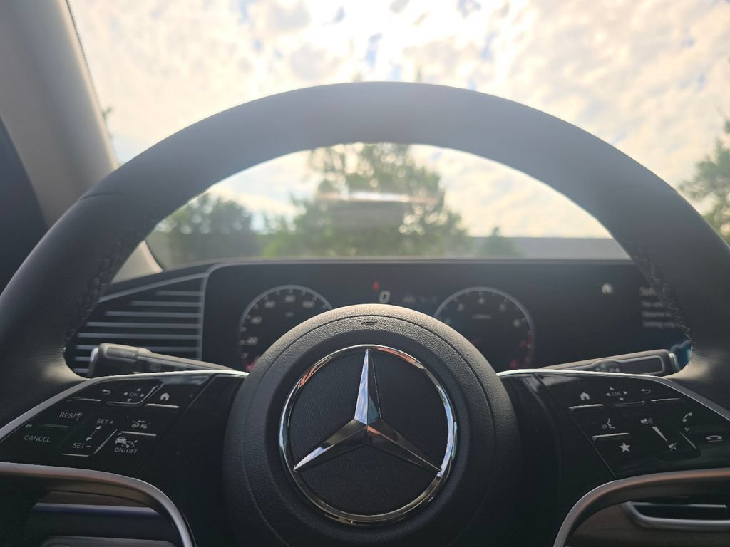 New 2026 Mercedes-Benz GLE 580 4MATIC image 30