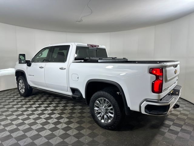 Used 2022 Chevrolet Silverado 2500 High Country w/ Z71 Off-Road Package image 5