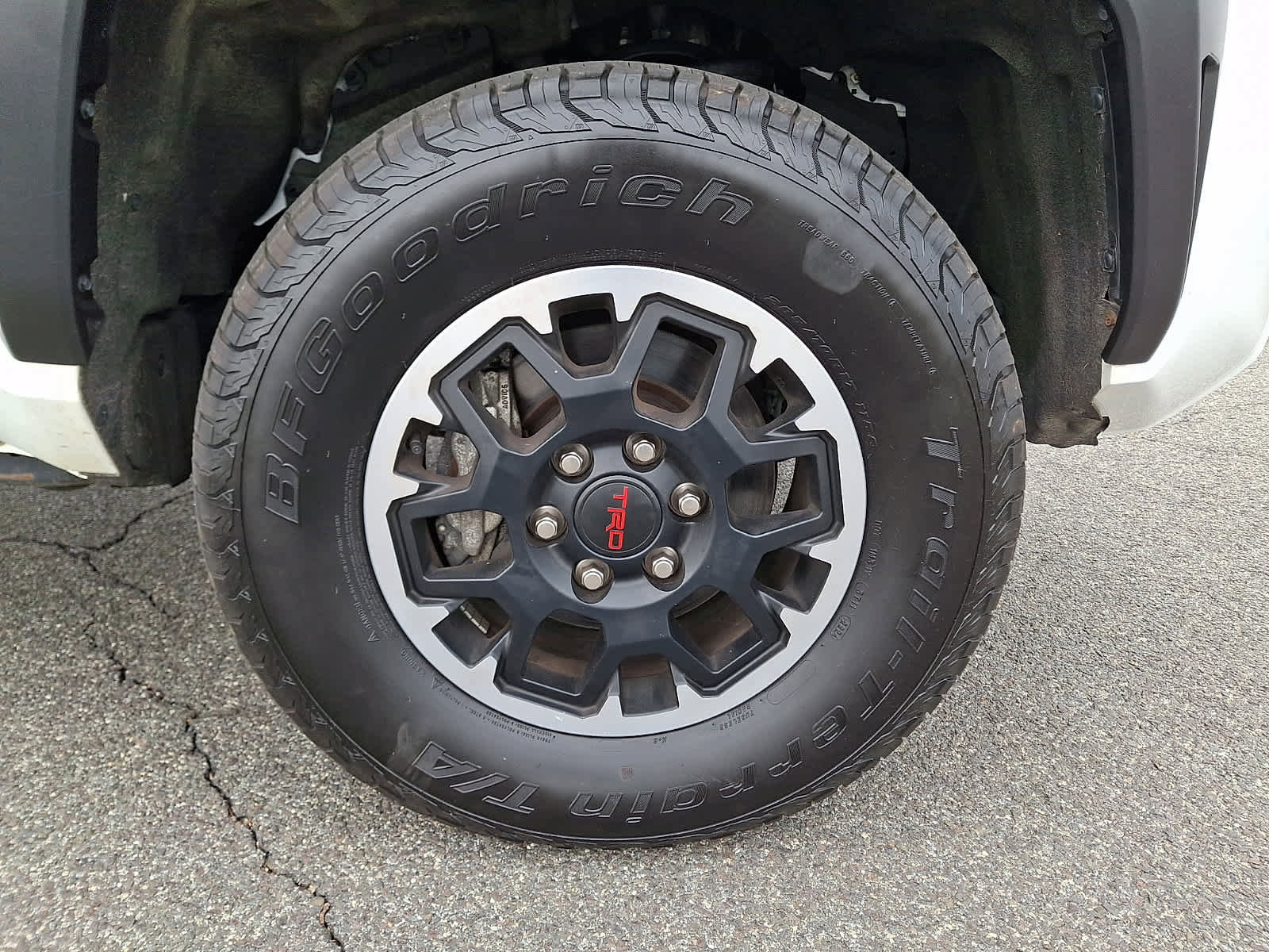 Certified 2024 Toyota Tacoma TRD Off-Road image 12