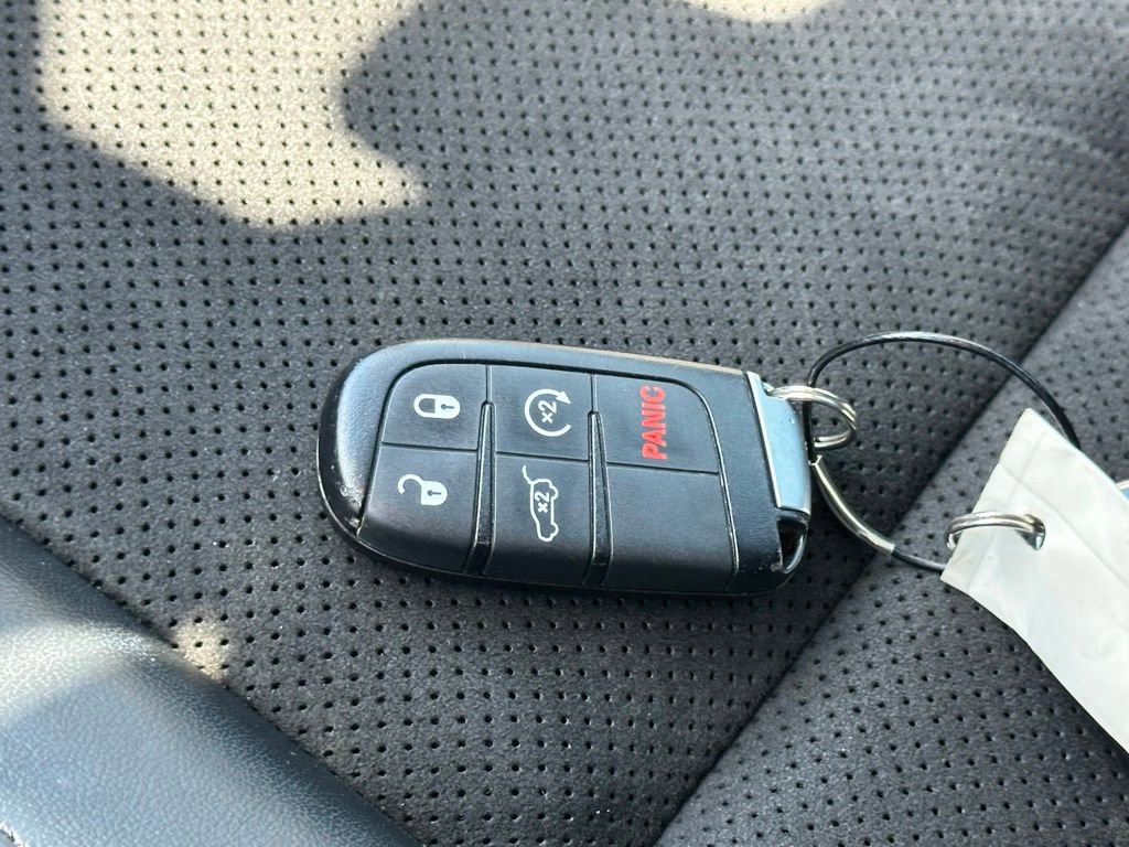 Used 2020 Jeep Grand Cherokee Altitude AWD/4WD image 34