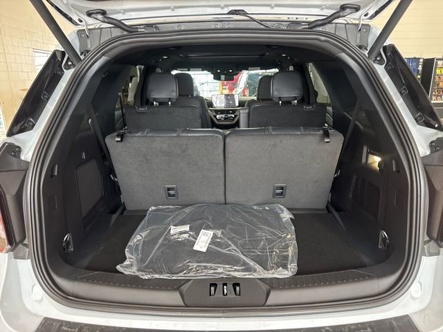 New 2026 Ford Explorer ST w/ Sun And Sound Package image 12