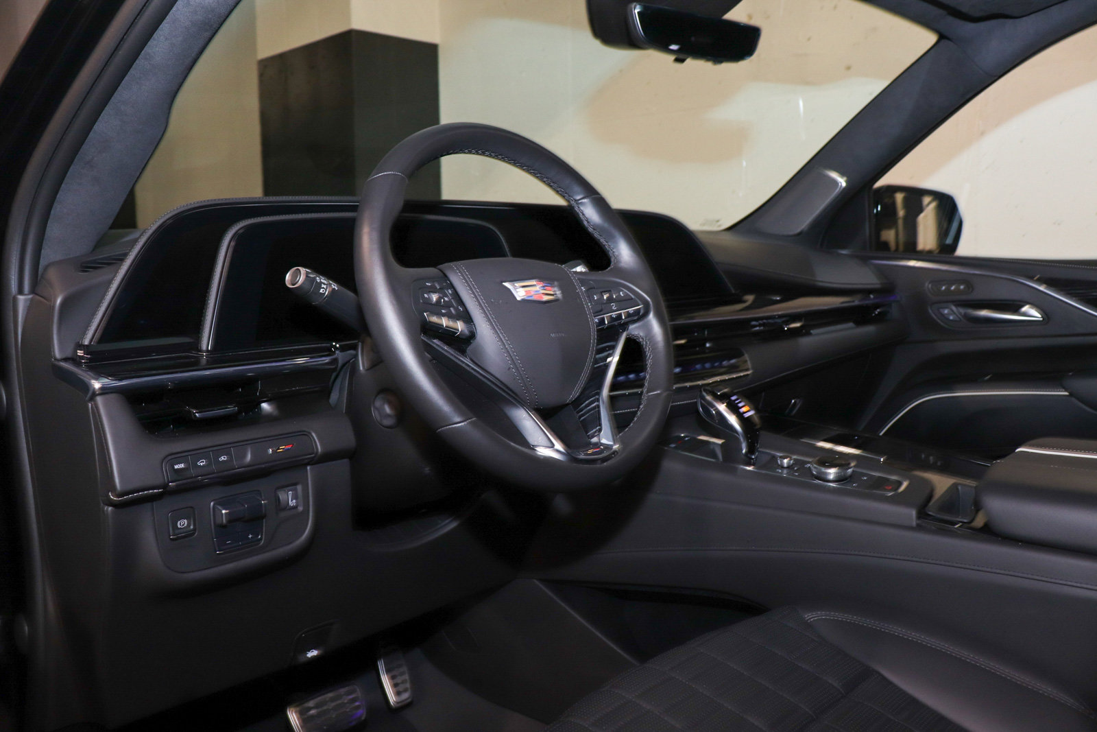 Used 2023 Cadillac Escalade V image 13