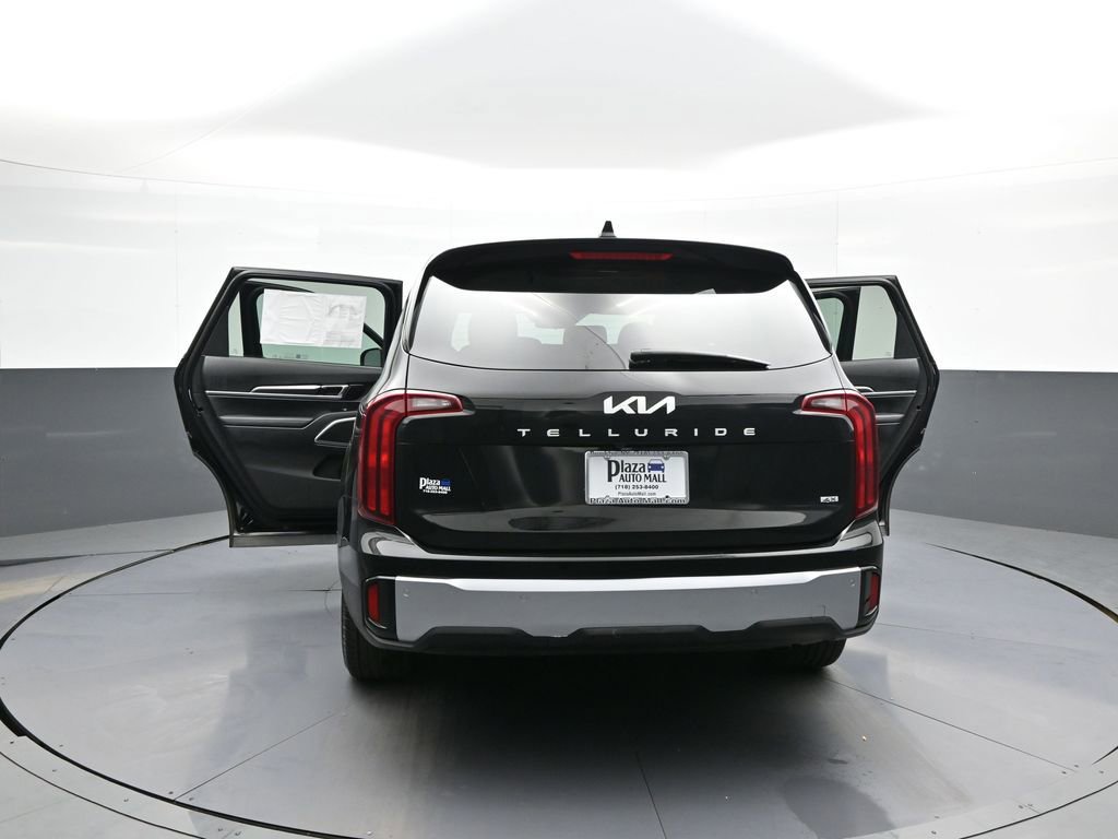 Certified 2024 Kia Telluride LX AWD/4WD image 47