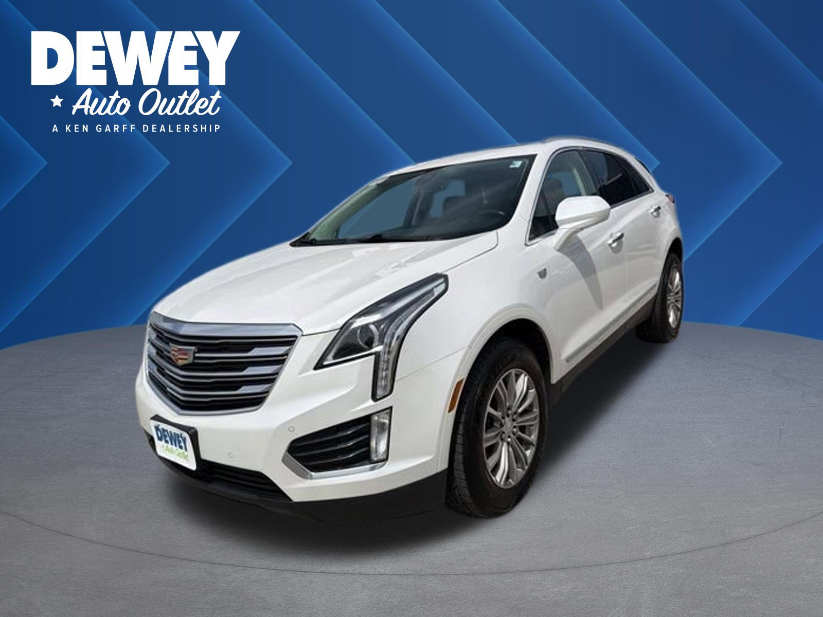Used 2018 Cadillac XT5 Luxury w/ Driver Awareness Package AWD/4WD image 1