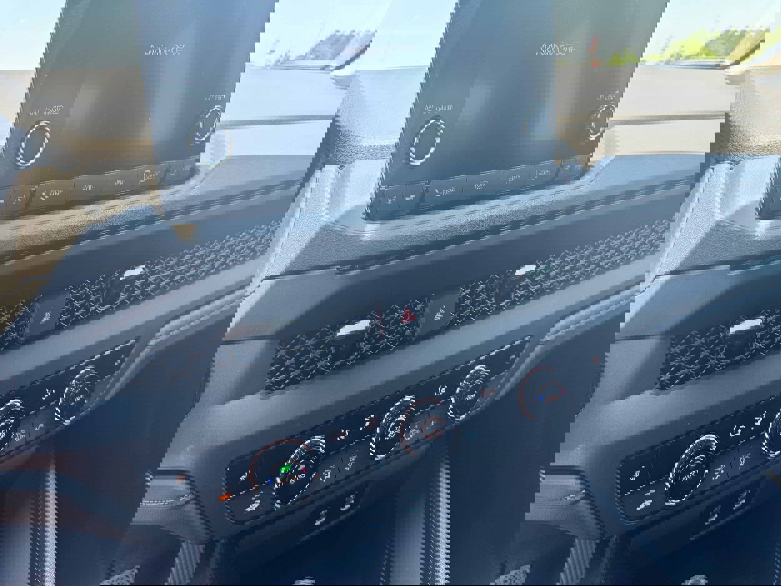 Used 2025 Honda Accord SE image 17