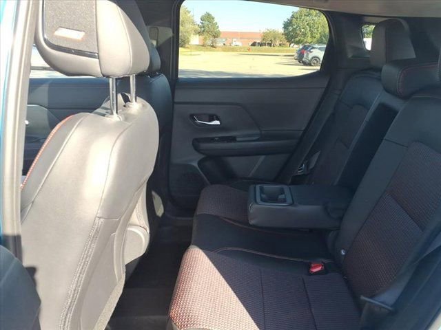 New 2026 Nissan Kicks SR image 30