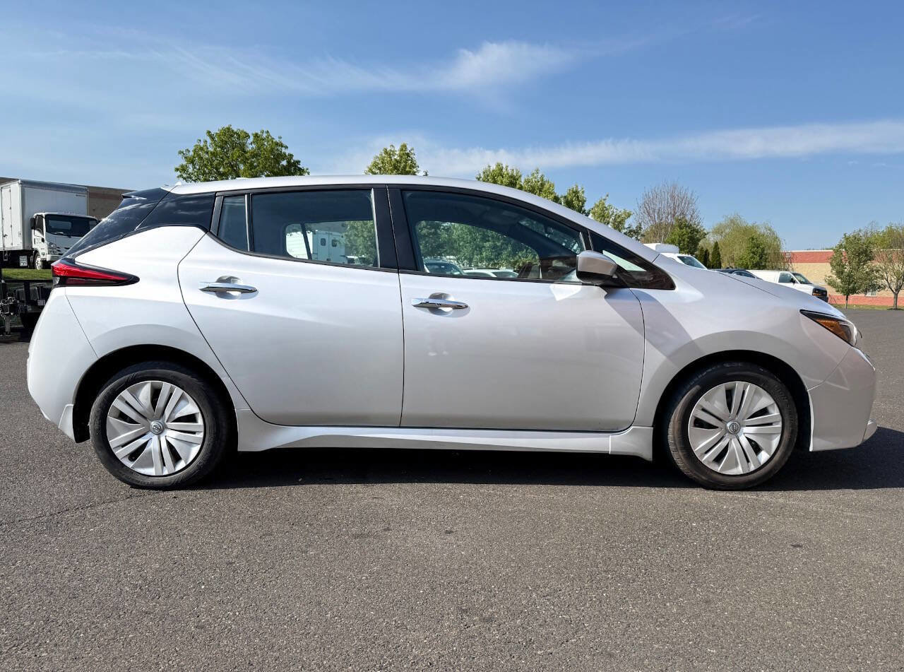 Used 2023 Nissan Leaf S FWD image 4
