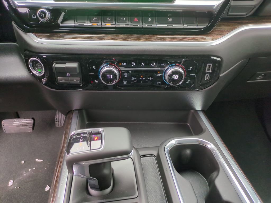 New 2026 GMC Sierra 1500 Elevation image 14