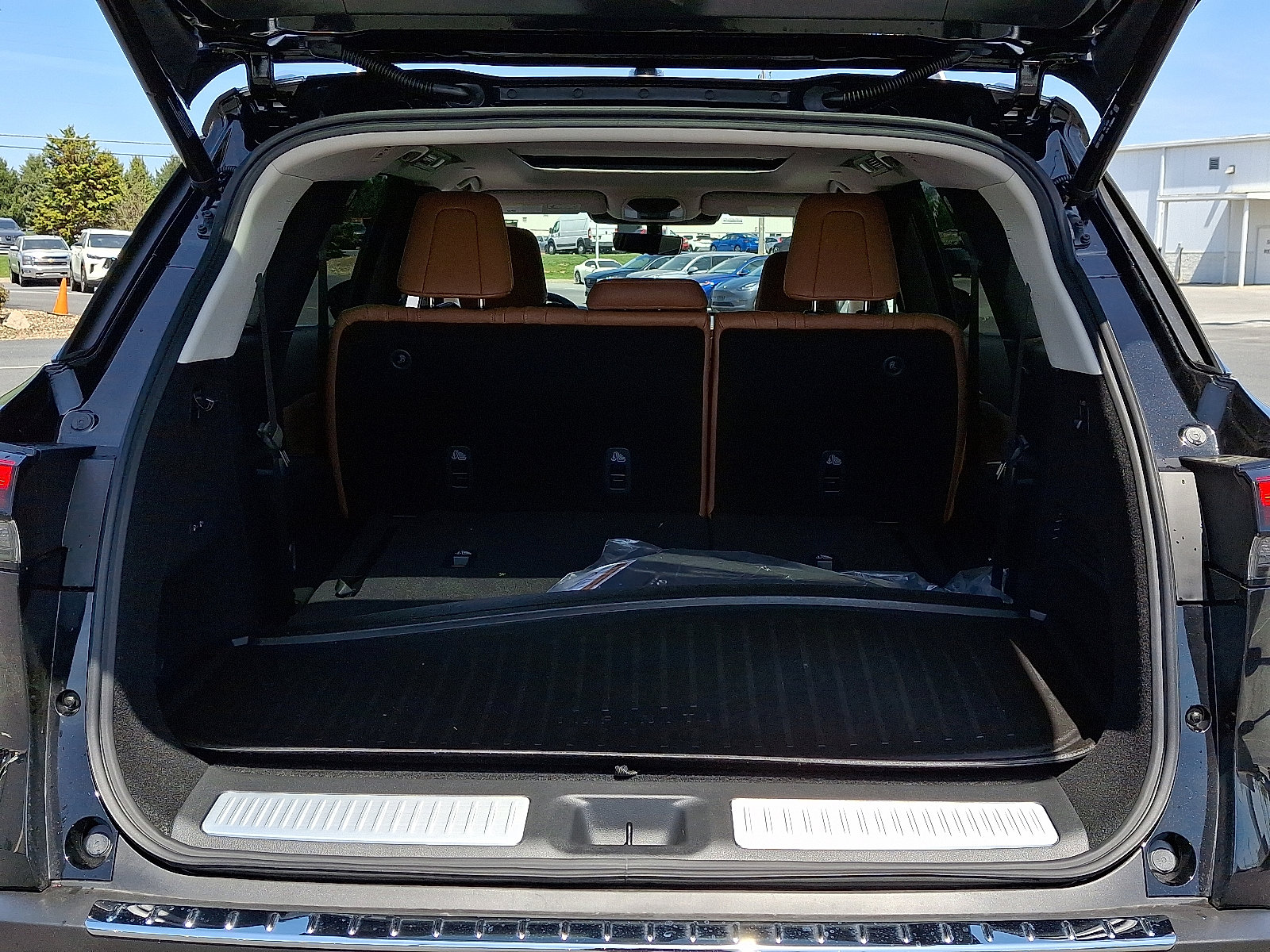 Certified 2025 INFINITI QX60 Sensory w/ Vision Package image 30