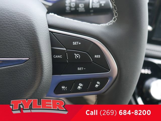 New 2026 Chrysler Pacifica Select FWD image 27