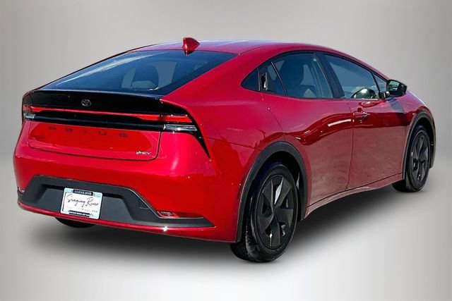 Used 2024 Toyota Prius LE FWD image 5