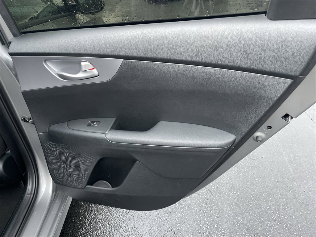 Certified 2022 Kia Forte LXS w/ LXS Technology Package image 21