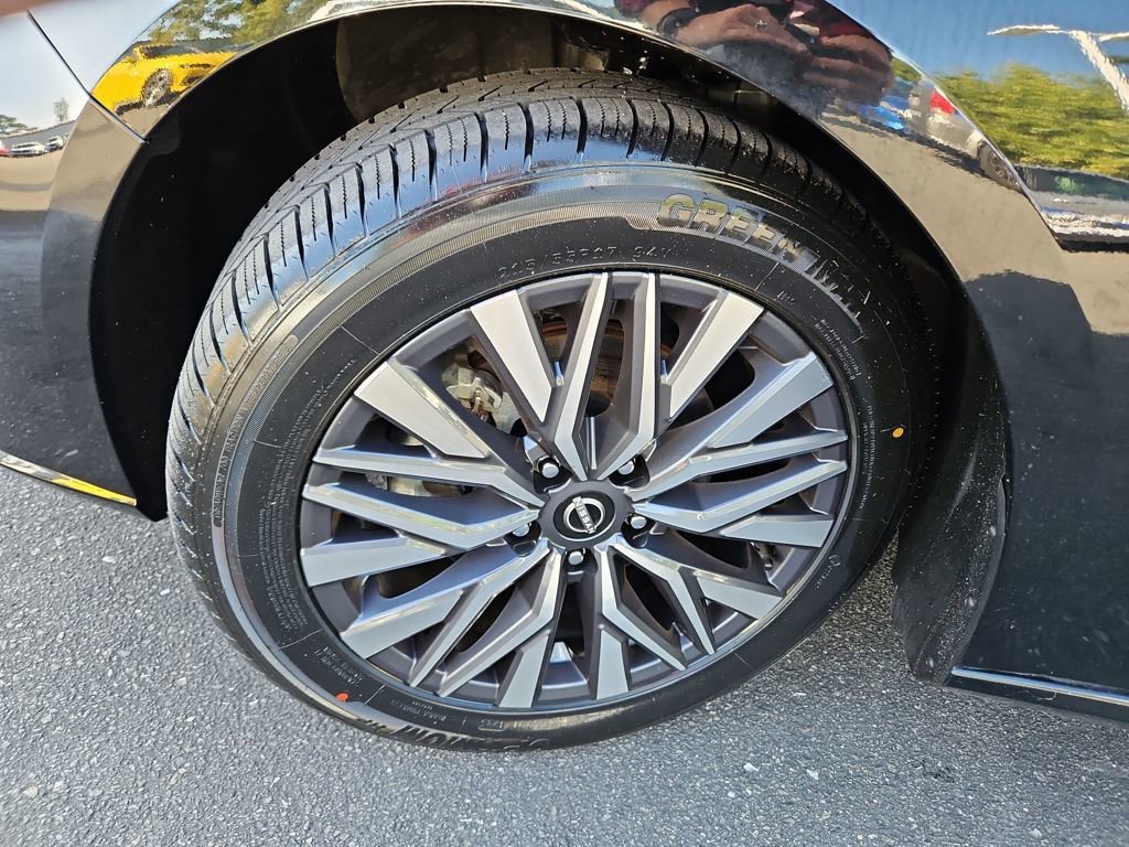 Used 2024 Nissan Altima 2.5 SV image 32