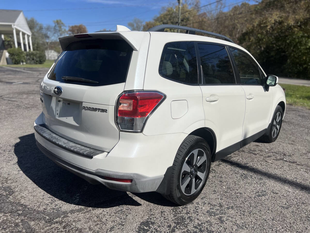 Used 2018 Subaru Forester 2.5i Premium image 5