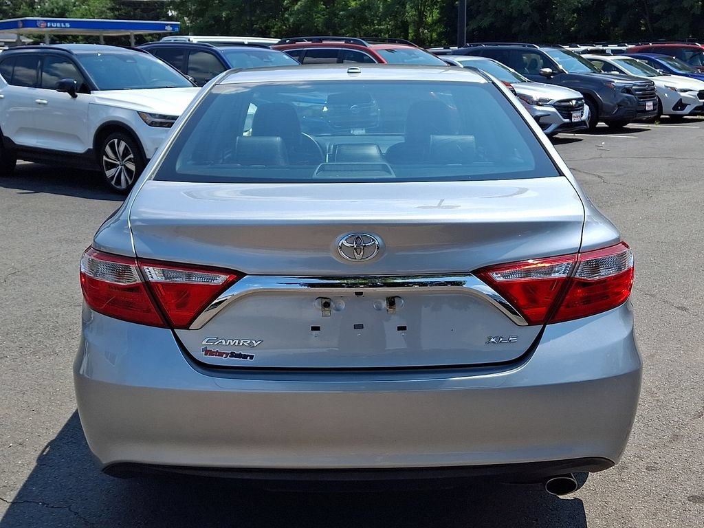 Used 2017 Toyota Camry XLE FWD image 5